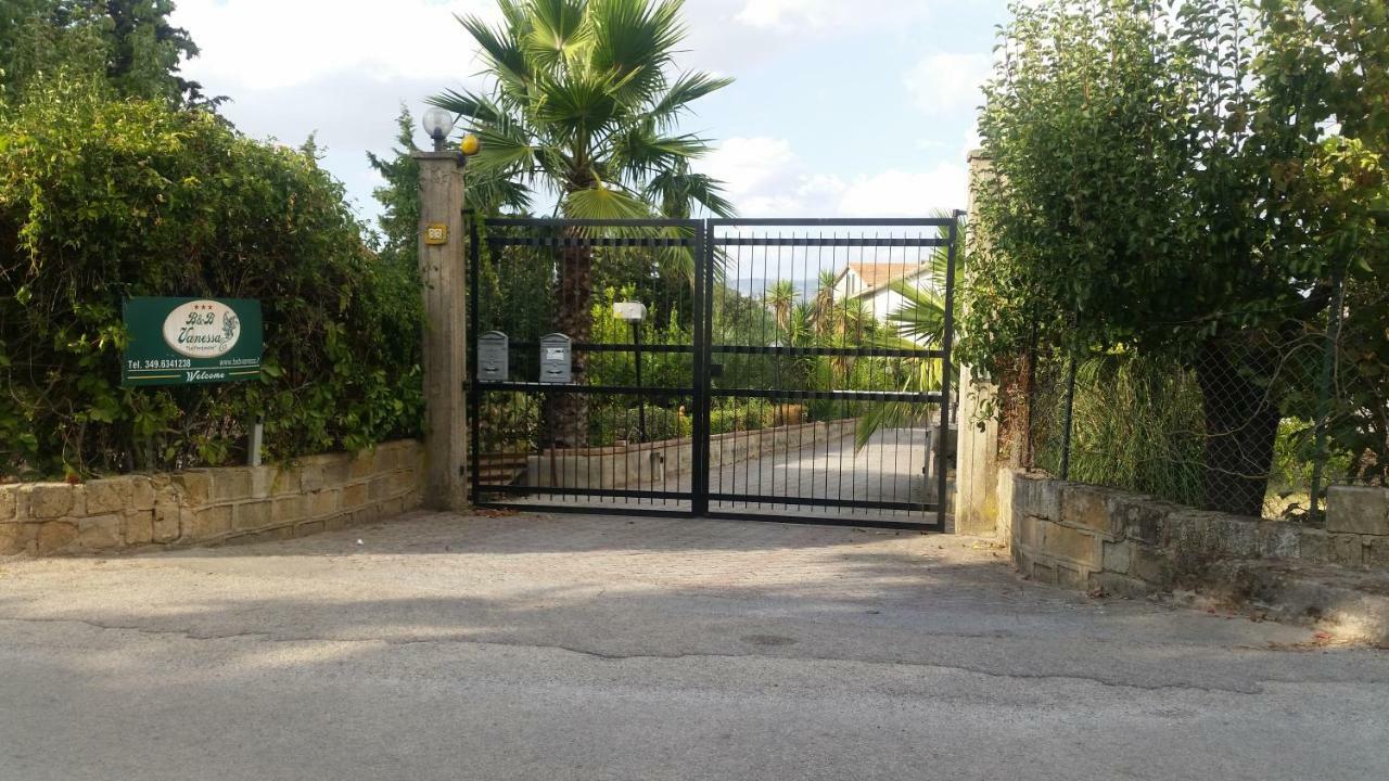 Beb Vanessa Le Fontanelle Caltanissetta Exterior photo